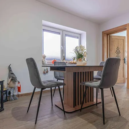 Apartamenty Tatrzanskie Wzgorze Poronin Exterior photo