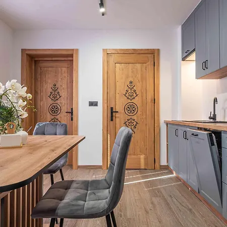 Apartamenty Tatrzanskie Wzgorze Poronin Exterior photo