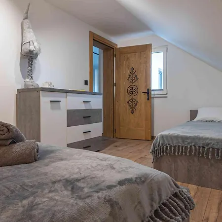 Apartamenty Tatrzanskie Wzgorze Poronin Exterior photo