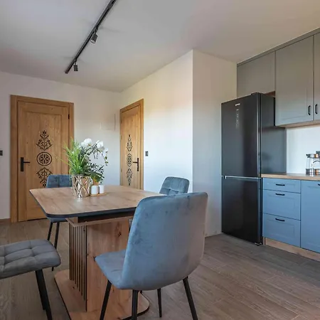 Apartamenty Tatrzanskie Wzgorze Poronin Exterior photo