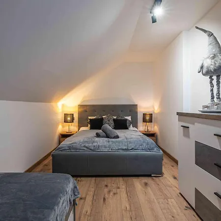 Apartamenty Tatrzanskie Wzgorze Poronin Exterior photo