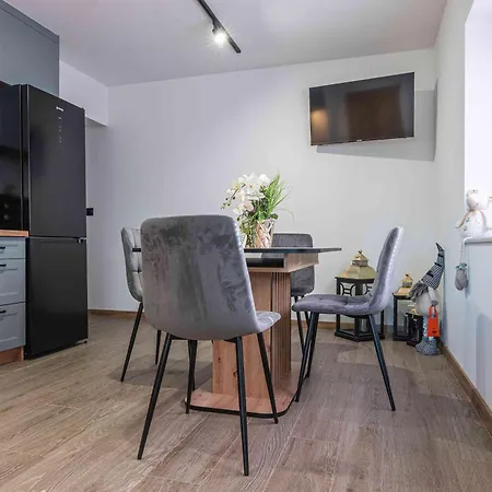 Apartamenty Tatrzanskie Wzgorze Poronin Exterior photo